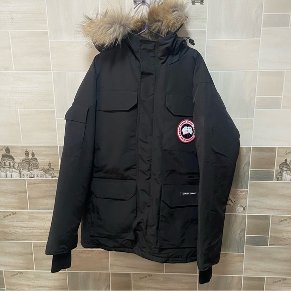 Canada Goose Black Puffer Jacket with Fur Trim - Picture 1 of 6